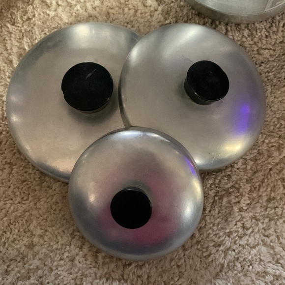 Vintage Aluminum Canister Set with Salt and Pepper shakers! - Picture 7 of 7